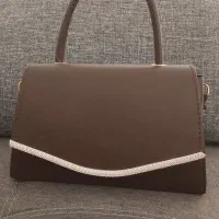 کیف نگین دار