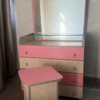 میزآرایش ۴کشو جادار
