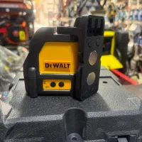 تراز لیزری طرح دیوالت نور قرمز