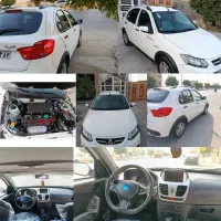 کوییک R سفید مشکی