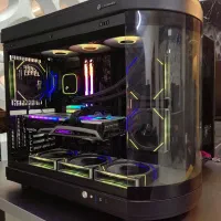 کیس گیمینگ با کارت ۶۷۰۰xt|رایانه رومیزی|شیراز, معالیآباد|دیوار