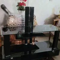 میز تلویزیون شیشه ای