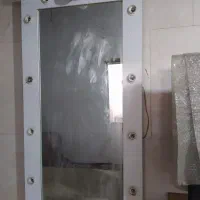 آینه قدی چراغدار