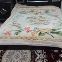 تخت خواب همراه با آینه و پاتختی درحدنو