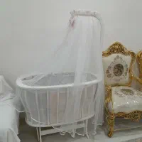 تخت و‌گهواره