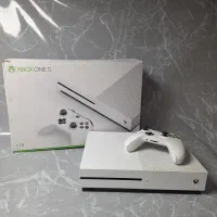 کنسول XBOX ONE S تمیز و در حد|کنسول، بازی ویدئویی و آنلاین|قزوین, |دیوار