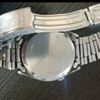 ساعت سیکو ۵|ساعت|قدس, شهر‌قدس|دیوار