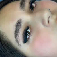 تخفیف ویژه اکستنشن مژه و لیفت و لمینت مژه