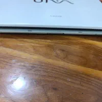 سونی وایو|رایانه همراه|قدس, شهر‌قدس|دیوار