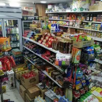 نیازمند به فروشنده (صندوقدار)