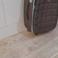 چمدان نو|کیف، کفش، کمربند|قم, کلهری|دیوار