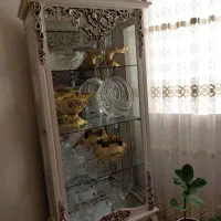 ویترین سفیید سالم