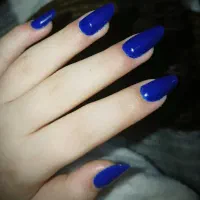 خدمات کاشت ناخن