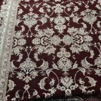 ی عدد قالی کناره سه متری در حد نو