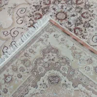 فرش کرمی تمام نخ|فرش|بروجرد, |دیوار