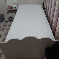 تخت و تشک یکنفره