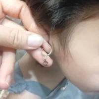 یه لنگه گوشواره گم شده