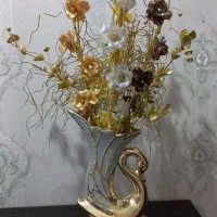 گل و گلدان