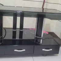 میز تلویزیون با تلویزیون ۲۱ اینچ سامسونگ