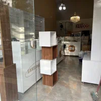 ویترین مغازه