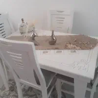 میز ناهار خوری کاملا سالم