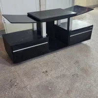 تعدادی صندلی،یک زیر تی وی و یک دست مبل چرمی|مبلمان خانگی و میز عسلی|ملایر, |دیوار