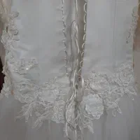 لباس عروس کار شده همراه با تور سر کارشده|لباس|تهران, والفجر (افسریه)|دیوار