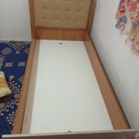 تخت وتشک سالم تمیز