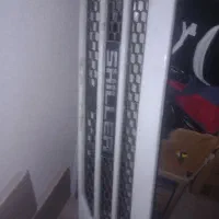 جلوپنجره کامیونت شیلر