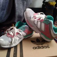 کفش آدیداس سایز۳۷ نو خارجی|کیف، کفش، کمربند|آذرشهر, |دیوار