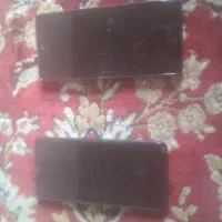 دو گوشی خراب به صورت قطعات فروخته میشود