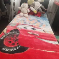 فروش یک عدد کمد و دو عدد تخت و میز کامپیوتر