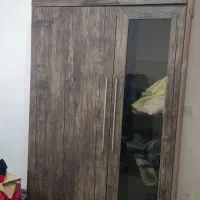 کمد و میز لوازم آرایش