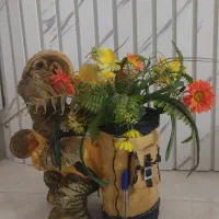 گلدان تزیینی همراه گل