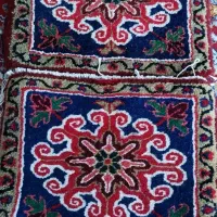 فرش دستبافت هریس روی صندلی ماشین|پادری|تبریز, |دیوار