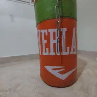 کیسه بوکس ۶۰ سانتی Everlast|تجهیزات ورزشی|تهران, حسین‌آباد|دیوار