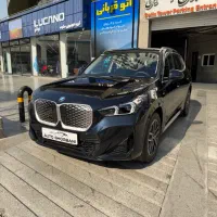 بی ام و ix1 مشکی ۲۰۲۵