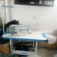 به تعدادی چرخکار زیگزال دوز وسط کار