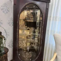 بوفه پایه دار