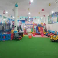 ب ی همکار خانم برای کار در شهربازی هانی لند|استخدام خدمات فروشگاه و رستوران|کوهدشت, |دیوار