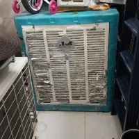 کولر آبی بالا زن سالم