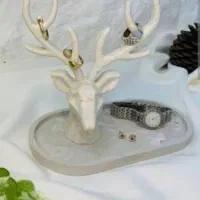 گلدون ها و جای ساعت