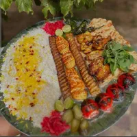 اشپز ایرانی /با۱۵سال سابقه / برای تدارکات شما