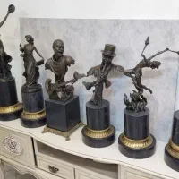 مجسمه برنزی انجل پروانه ای هنگ