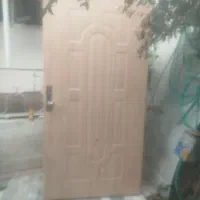 درب در حد نو زیر قیمت بفروش می‌رسد