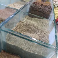 دکور شیشه ای عطاری