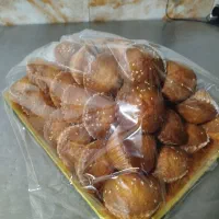 فروش کیک یزدی و کنجدی اعلا