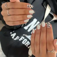 آموزش مراقبت و عیوب و کاشت ناخن با تخفیفات