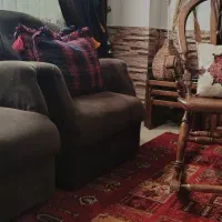 مبل راحتی بسیار شیک و تمیز و سالم