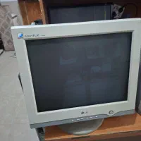 ۳ عدد مانیتور ۱۷ اینچ crt به همراه متعلقات